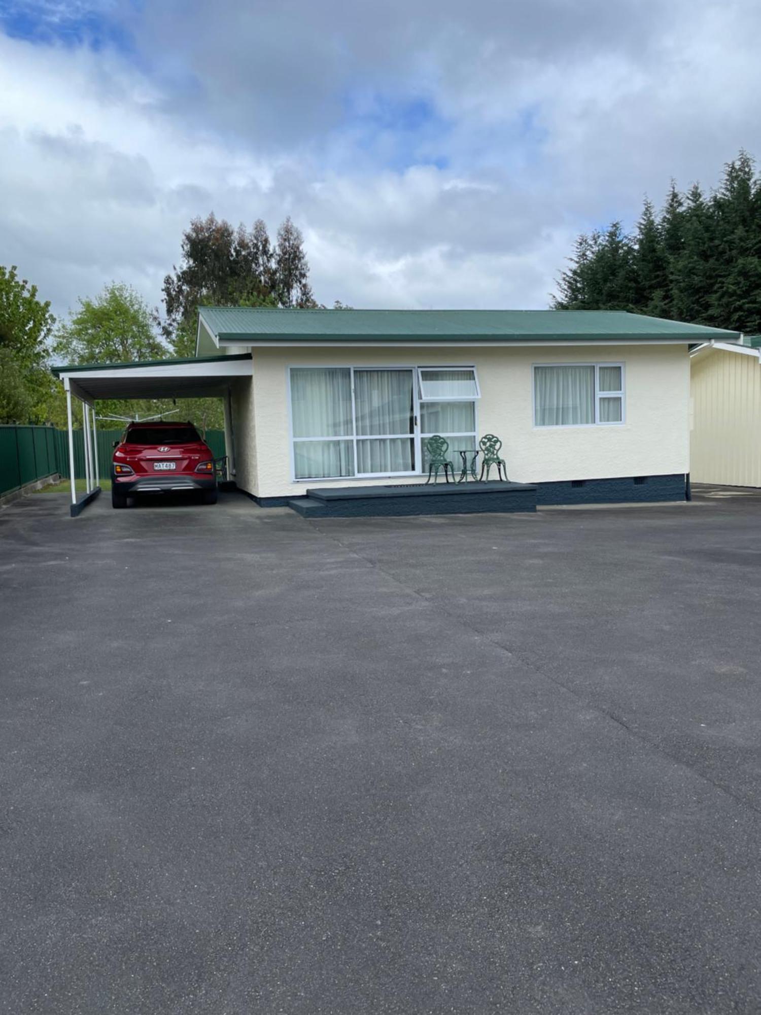 Mataki Motel 4*